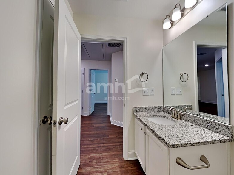 Building Photo - 145 Sweetgum Drive