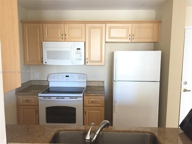 Building Photo - 3590 Coral Wy