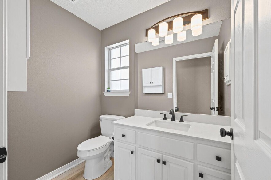 Building Photo - 2544 Portobella Pl