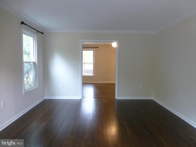 Building Photo - 11415 Jordan Ln