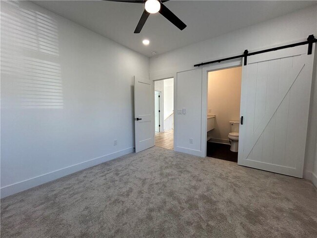 Building Photo - 73 Whitefoord Ave SE