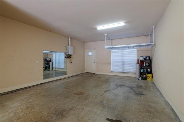 Building Photo - 724 Skyline Bluff Ct