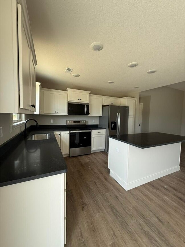 Building Photo - 5908 Serviceberry Terrace