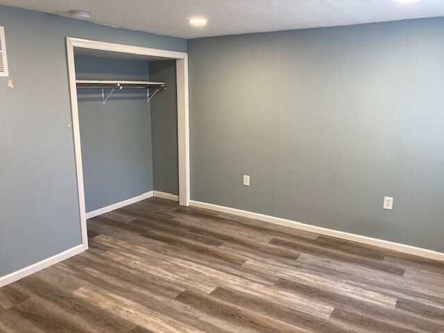 Building Photo - 819 W 26th St