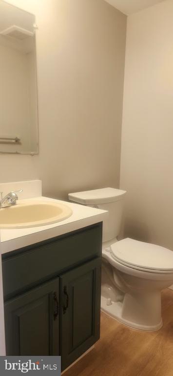 Building Photo - 15 Queen Anne Ct