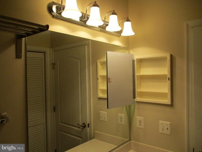 Building Photo - 2144 Little Sorrel Way