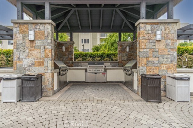 Building Photo - 5533 Palm Dr