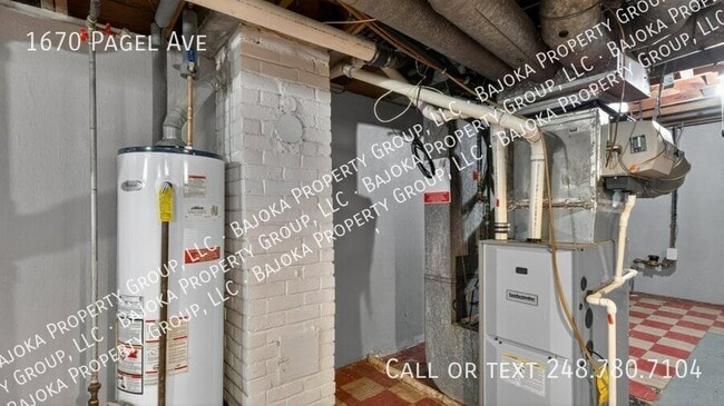 Building Photo - 1670 Pagel Ave