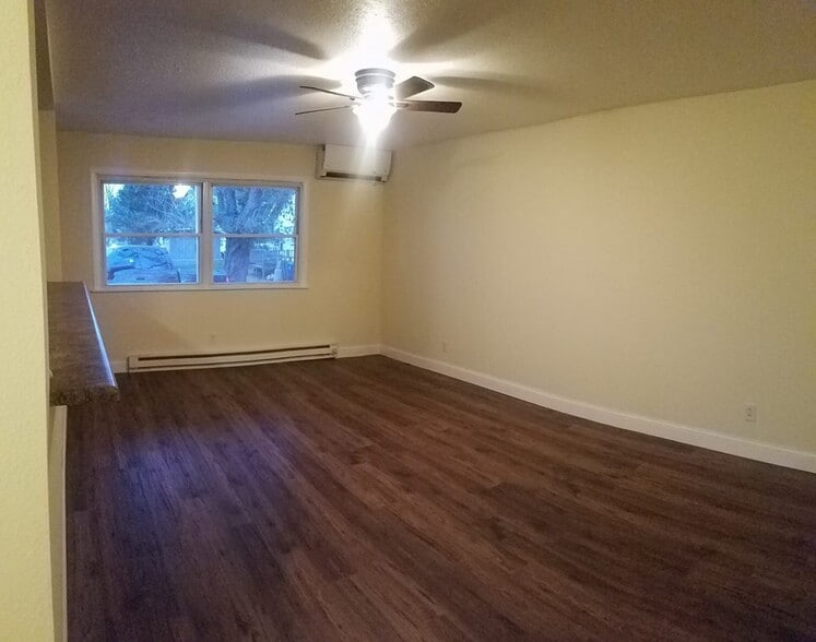 Living Room - 211 Michigan Ave