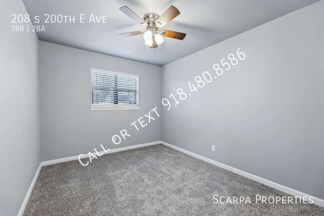 Building Photo - 208 S 200th E Ave