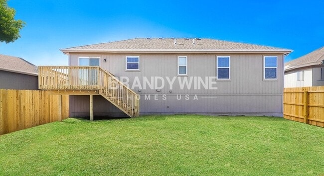 Building Photo - Create Beautiful Memories in New Sunrise F...