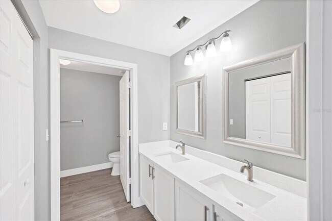 Building Photo - 5691 Bentgrass Dr