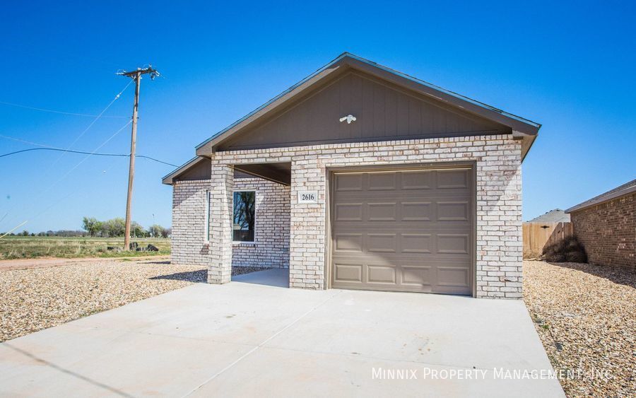 Building Photo - 2616 N Avenue P