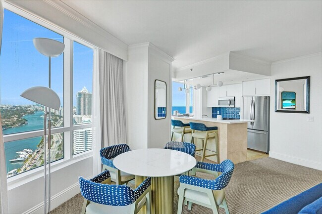 Building Photo - 4401 Collins Ave
