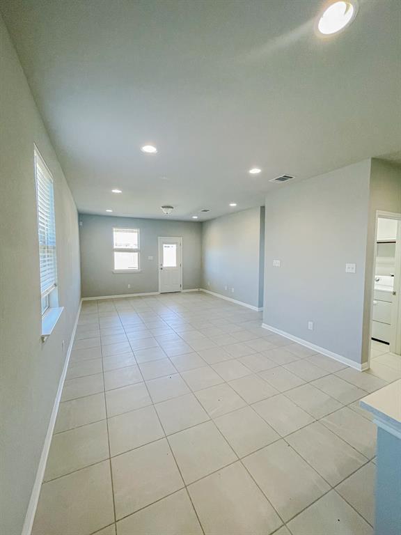 Building Photo - 465 Unforgiven Ln