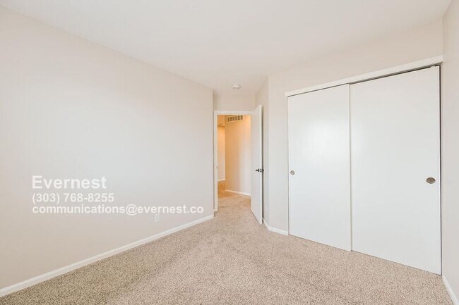 Building Photo - 10700 Kimblewyck Cir