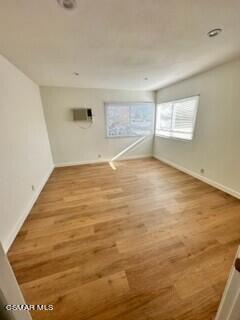 Building Photo - 5728 Hazeltine Ave