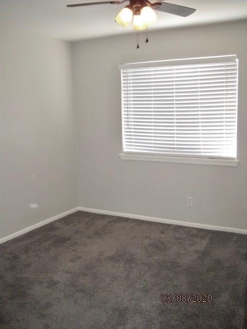 Building Photo - 16011 Hickory Knoll Dr