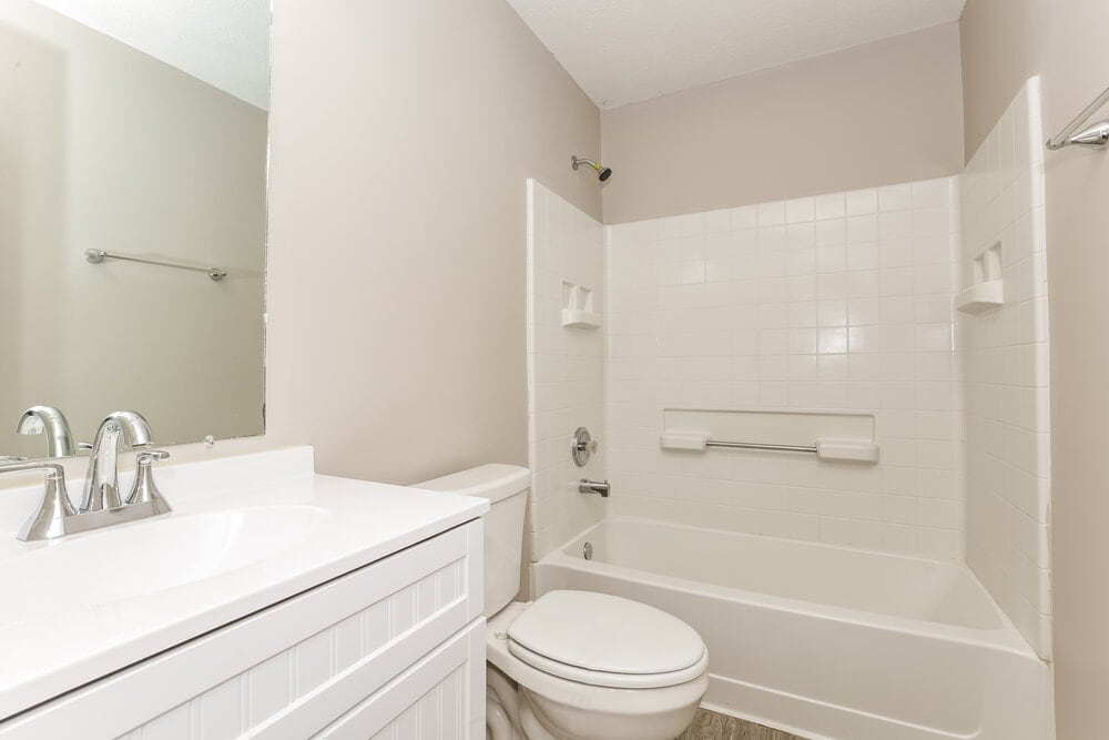 Building Photo - 2657 Sutherland Dr