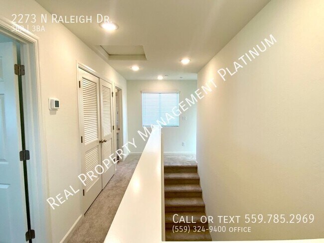 Building Photo - 2273 N Raleigh Dr