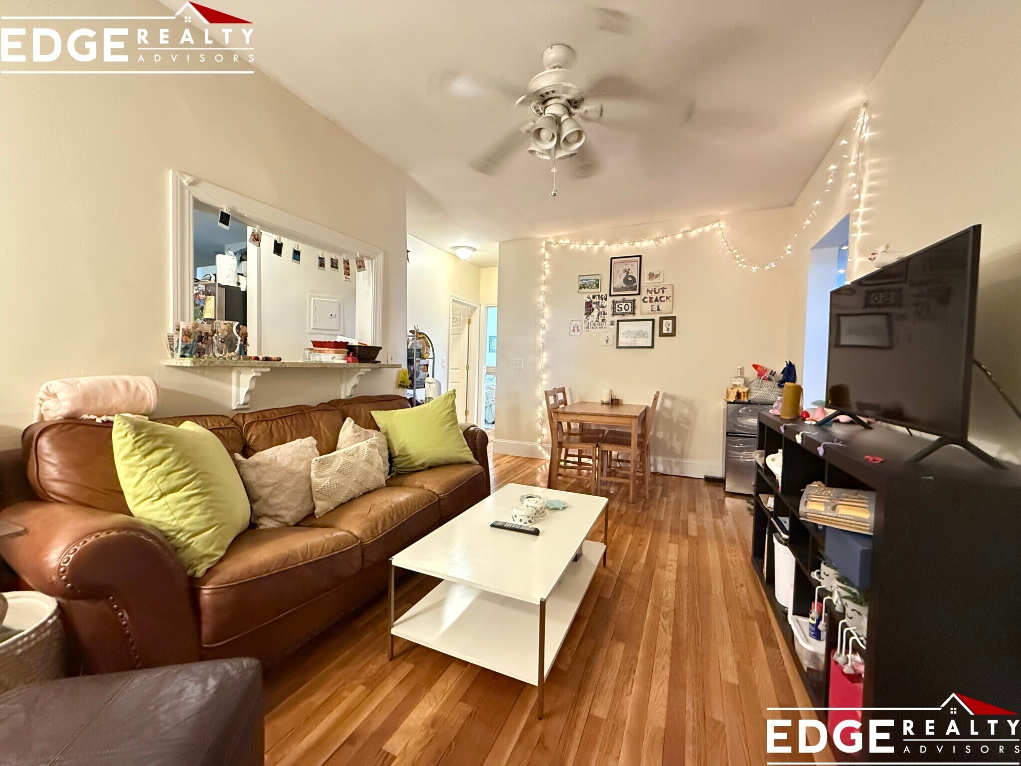 Building Photo - 72 Egmont St