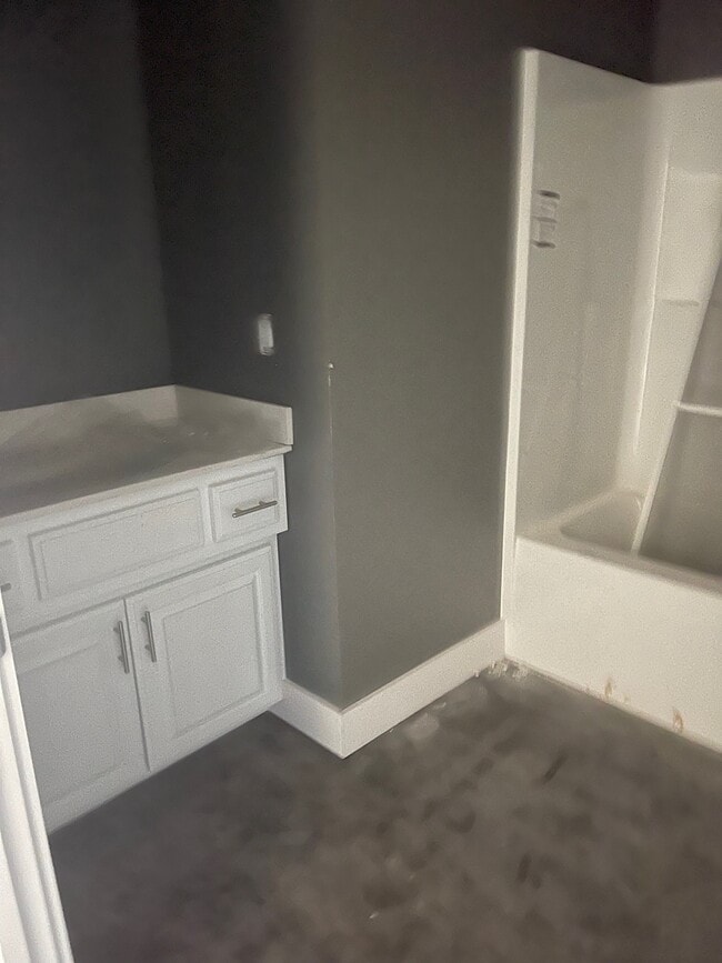 Building Photo - 305 Camptown Rd