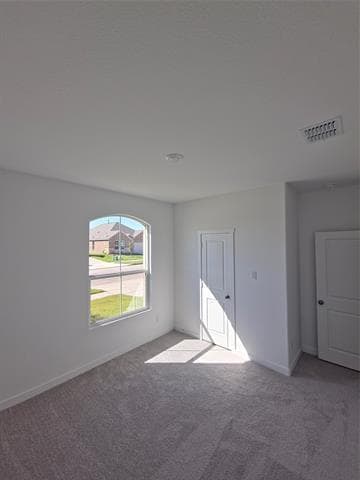 Building Photo - 925 Raintree Rd