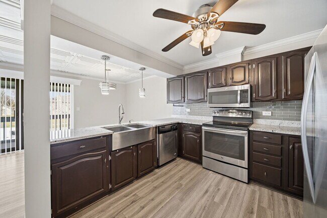 Building Photo - 15700 86th Ave