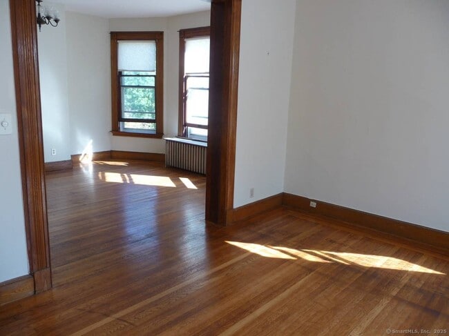 Building Photo - 163 Livingston St