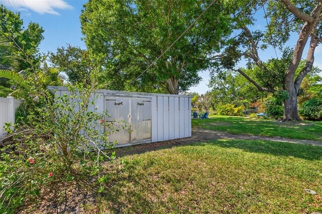 Building Photo - 1760 75th Ave N