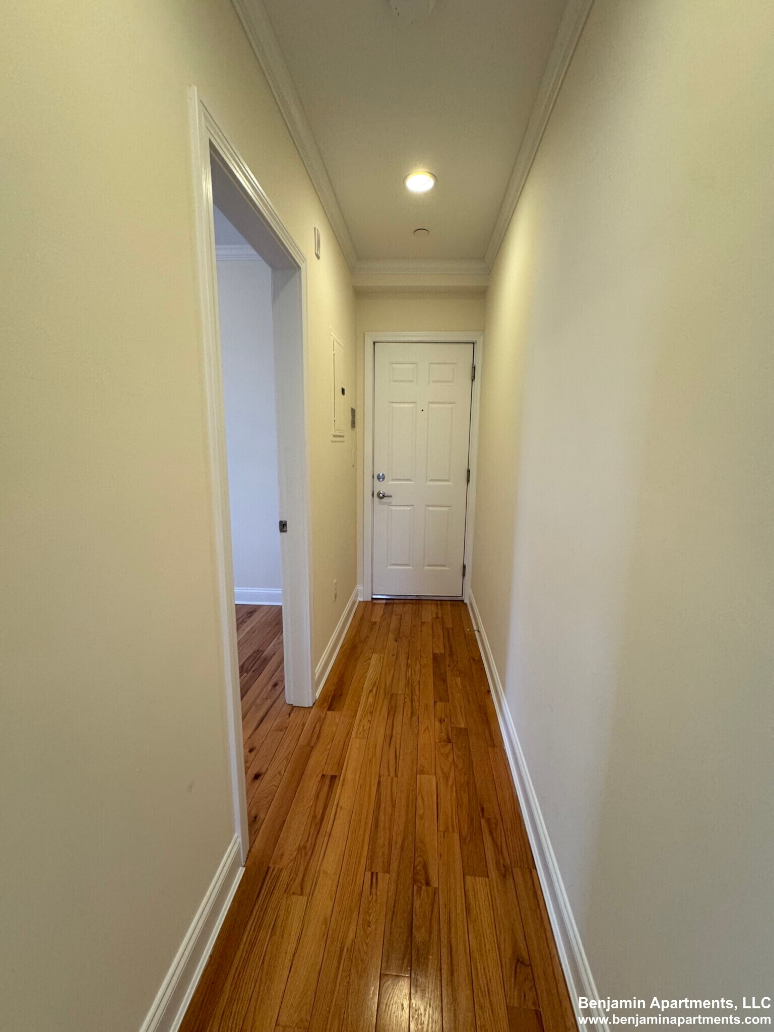 Building Photo - 5 Chauncy St