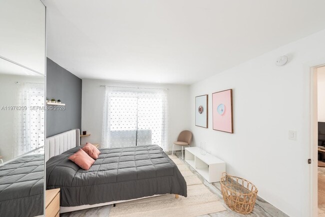 Building Photo - 251 Galen Dr