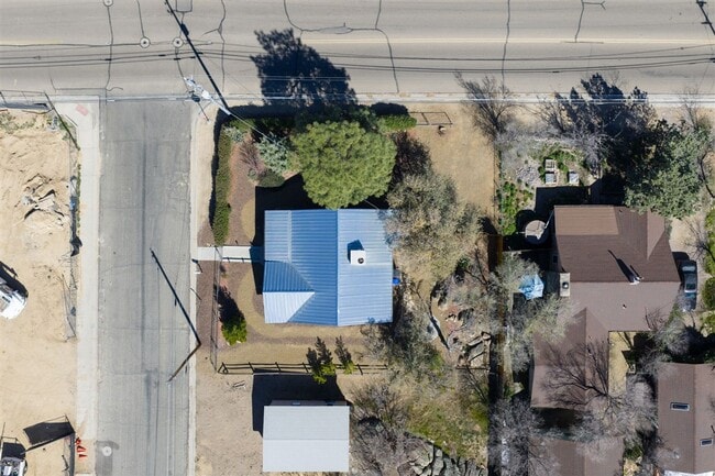 Building Photo - 2 Bedroom 1 Bath Single Family Home in Prescott