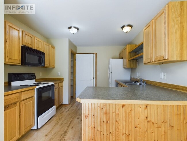 Building Photo - 3 Bedrooms | 2.5 Baths | 2-Car Garage