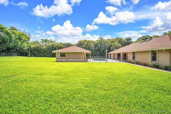 Building Photo - 13759 Doubletree Trail