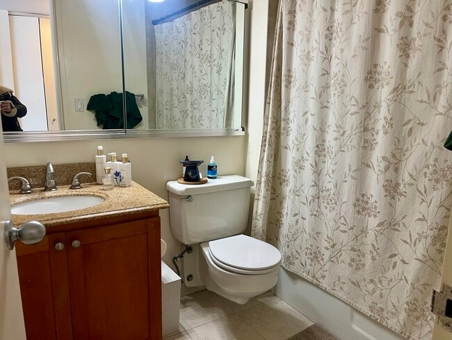 Building Photo - 7002 JFK Blvd E