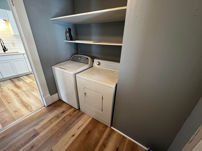 Building Photo - Beautifully Remodeled 3-Bed / 1-Bath Home ...