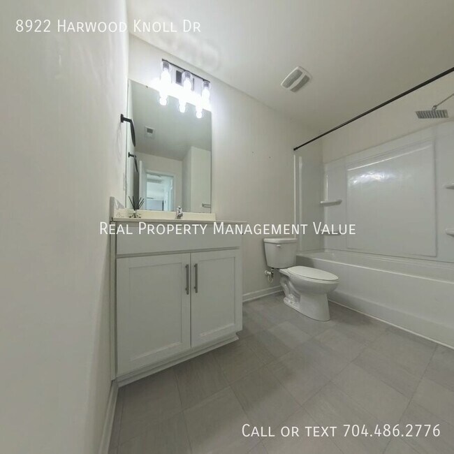 Building Photo - 8922 Harwood Knoll Dr