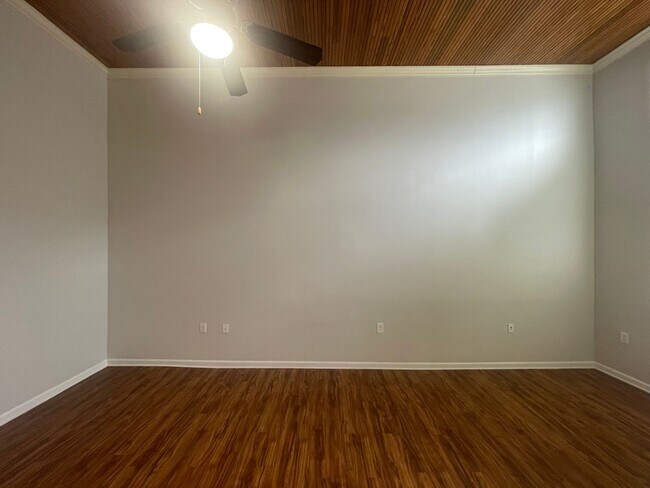 Building Photo - 478 Poplar St