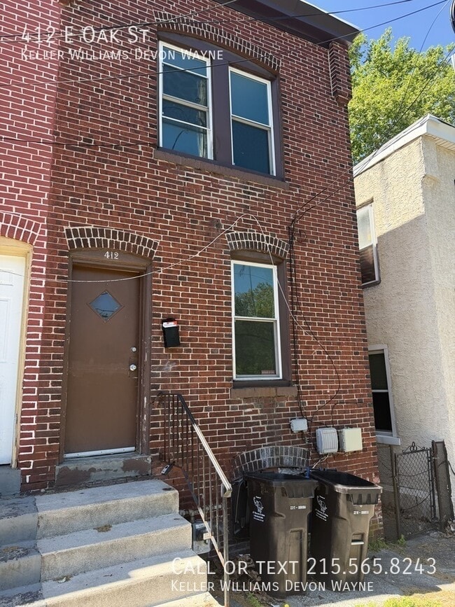 Building Photo - 412 E Oak St