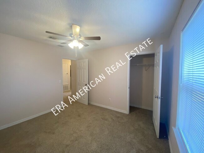 Building Photo - 7418 Woodmont Rd