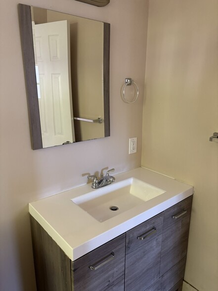 Bathroom - 1345 NE 105th St