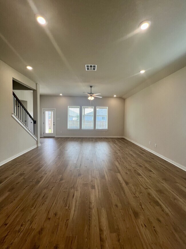 Building Photo - 14438 Inspiration Pt