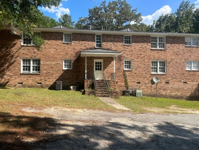 Building Photo - 715 Montague Road Unit D