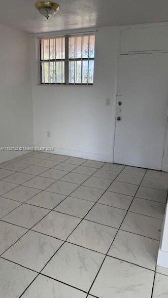 Building Photo - 1475 NE 125th Terrace