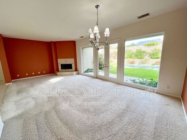 Building Photo - 20 Trafalgar