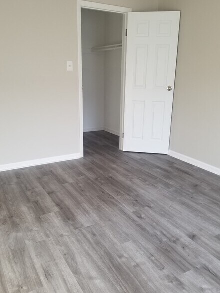Building Photo - 872 Winesap Ct