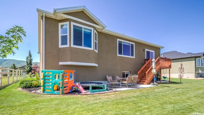 Building Photo - 371 E 2200 S