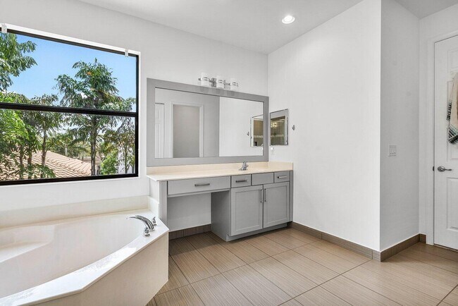 Building Photo - 8068 Lemon Serpentine Ln