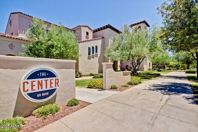 Building Photo - 20633 W Walton Dr